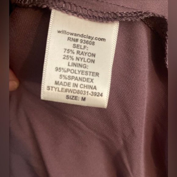 Willow & Clay Full Length Dress, Size Medium - Picture 7 of 8